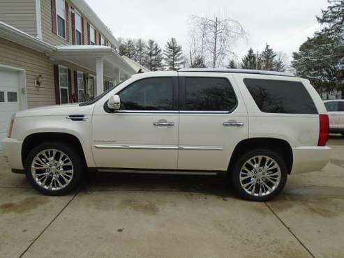 2010 cadillac escalade --69,000 miles - cars & trucks - by owner -... for sale in Maineville, OH