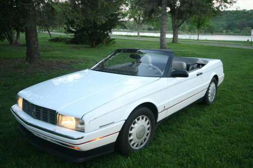 Cadillac Allante PININFARINA Convertible Sports collector luxury car for sale in Winona, WI