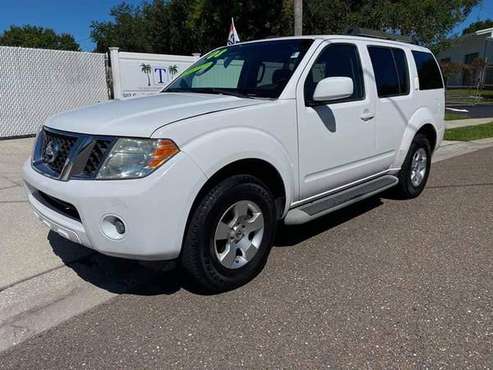 2008 NISSAN PATHFINDER WITH 3 ROWS AND RUNS GREAT!! - cars & trucks... for sale in Oldsmar, FL