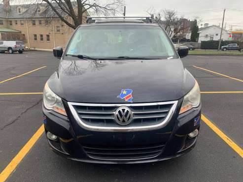 2010 Vw Routan Auto Fully Loded 148k Miles Runs Looks Good - cars & for sale in Bridgeport, NY