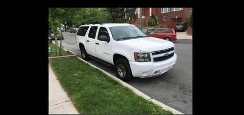 2007 Chevy suburban 2500 6 later - cars & trucks - by owner -... for sale in Monroe, NY