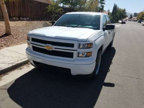 2015 Chevy Silverado 4dr, short bed.. clean title for sale in Lancaster, CA