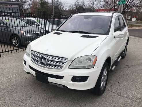 07 Mercedes Benz ML-350 . - cars & trucks - by owner - vehicle... for sale in Overland Park, MO