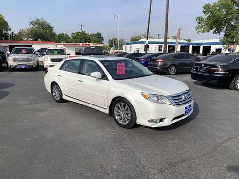 2011 Toyota Avalon - Financing Available. - cars & trucks - by... for sale in Billings, MT