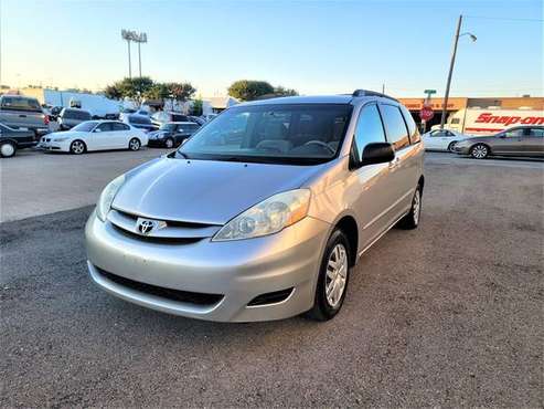 2006 Toyota Sienna LE, Automatic, Non-Smoker, Only 153K Miles for sale in Dallas, TX