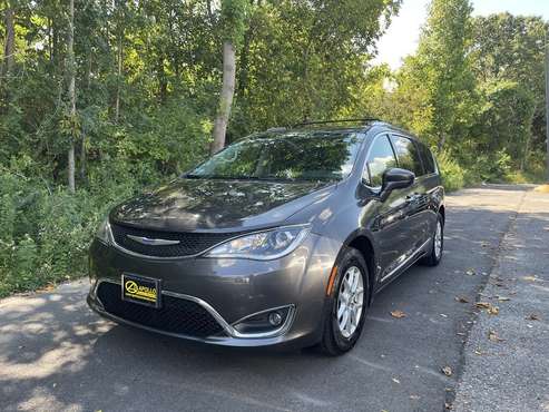 2020 Chrysler Pacifica Touring L FWD for sale in NJ