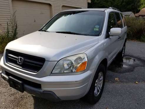 2005 Honda Pilot One Owner LOW MILES! Third Row Seats for sale in Tewksbury, MA