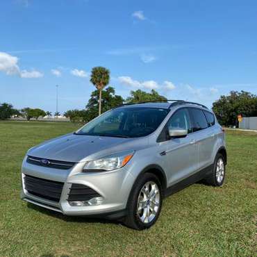 2013 FORD ESCAPE SEL LOOKING AND RUNNING LIKE NEW ONE - cars & for sale in Fort Lauderdale, FL