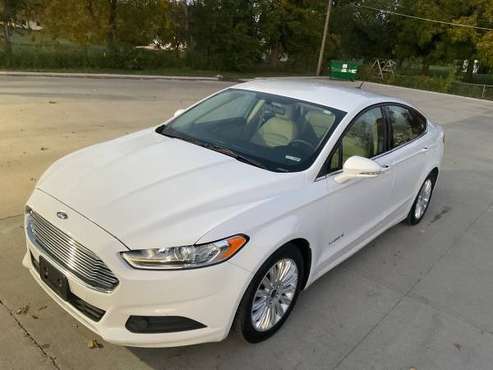 White 2016 Ford Fusion SE Hybrid (120, 000 Miles) for sale in Dallas Center, IA