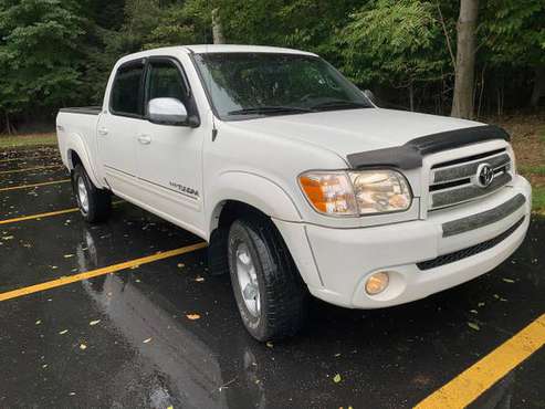 RARE - Toyota Tundra SR5 4WD Double Cab TRD low miles for sale in Muskegon, MI