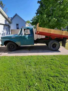 1964 Ford F350 dump truck for sale in Tuscola, IL