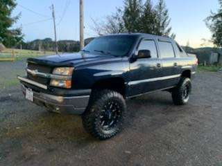 2005 Chevy avalanche 1500 for sale in Warrenton, OR