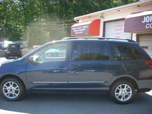 2005 TOYOTA SIENNA VAN AWD for sale in Sutton, MA