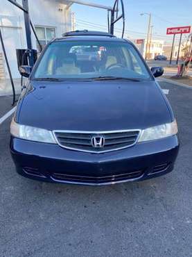 2004 Honda Odyssey (low miles ) for sale in Richmond , VA