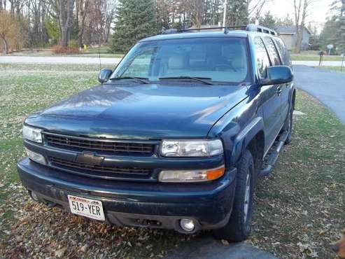 2006 Suburban Z71 4x4 - cars & trucks - by owner - vehicle... for sale in Fond Du Lac, WI