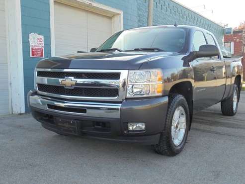 2011 Chevrolet Silverado LT Ext Cab 4x4 One Owner - cars & trucks -... for sale in Stoughton, WI