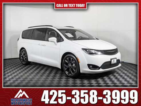 2018 Chrysler Pacifica Touring FWD - - by dealer for sale in Lynnwood, WA