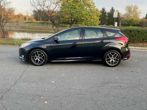2015 FORD FOCUS SE HATCHBACK 109K AUTOMATIC - cars & trucks - by... for sale in Sterling, District Of Columbia