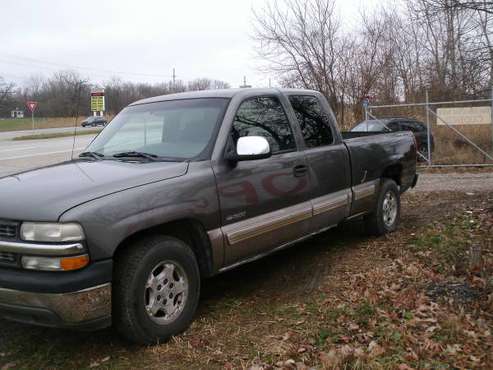 2001 SILERADO 1500 EXT CAB - cars & trucks - by dealer - vehicle... for sale in Merrillville, IL