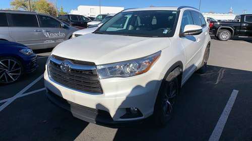 2016 *Toyota* *Highlander* *AWD 4dr V6 XLE* White for sale in Reno, NV