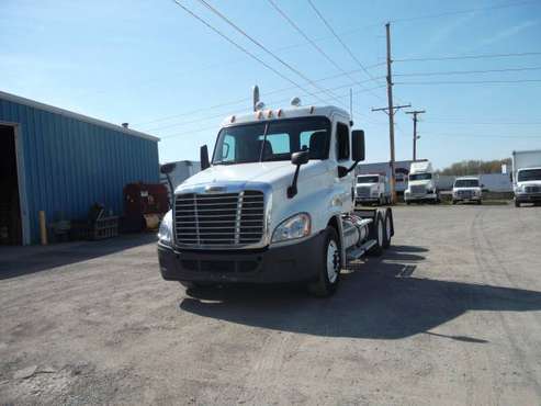 2010 Freightliner Cascadia for sale in North Lima, OH