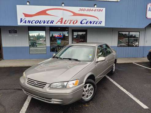 FRESH TRade1998 Toyota Camry LE runs and drives amazing great gas save for sale in Vancouver, OR
