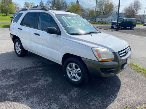 2008 KIA SPORTAGE 4X4 RUST FREE - - by dealer for sale in Rome, NY