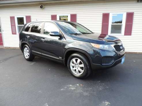 2013 Kia Sorento AWD - cars & trucks - by dealer - vehicle... for sale in Chichester, NH