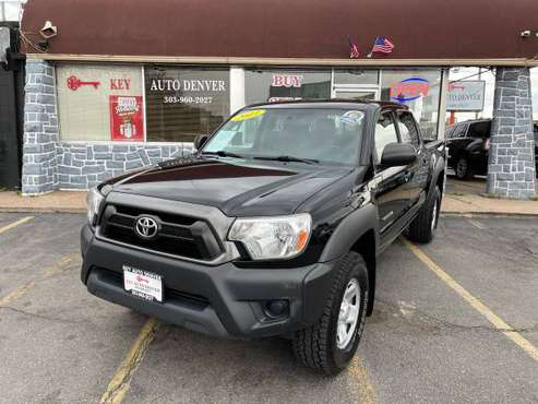 2013 Toyota Tacoma V6 4WD 1 Owner Clean Title Excellent Condition for sale in Denver , CO