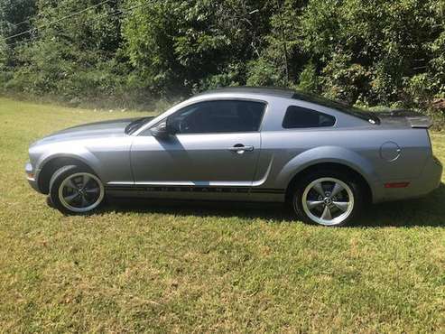 2007 Ford Mustang with Racing Stripes for sale in Altavista, VA