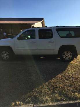 2007 Chevy suburban Lt 4x4 for sale in Sevierville, TN