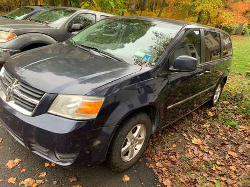 2008 Dodge minivan - cars & trucks - by owner - vehicle automotive... for sale in Monsey New York, NY