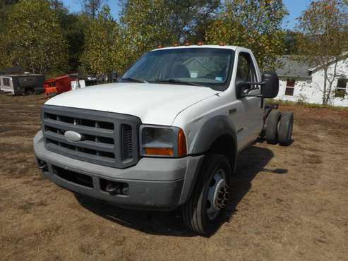 2005 FORD F-550 CAB AND CHASSIS 2WD STRAIGHT DRIVE MANUAL for sale in Pembroke, VA