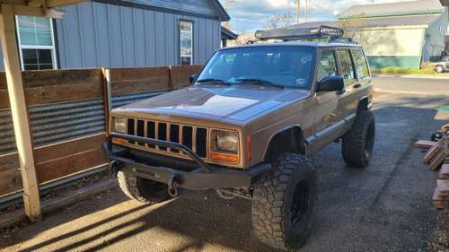 2000 Jeep Cherokee XJ for sale in Redmond, OR