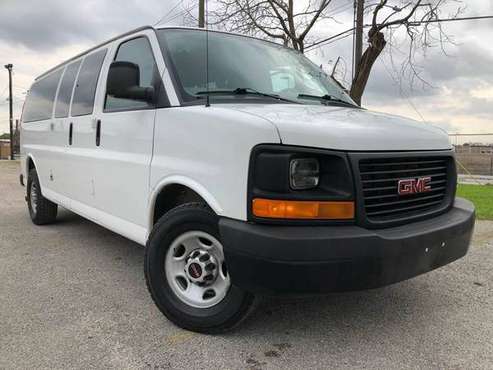 **2015*GMC SAVANA PASSANGER0 3500*6.0L V8*EXTENDED*LEATHER*CLEAN TITLE for sale in Houston, TX
