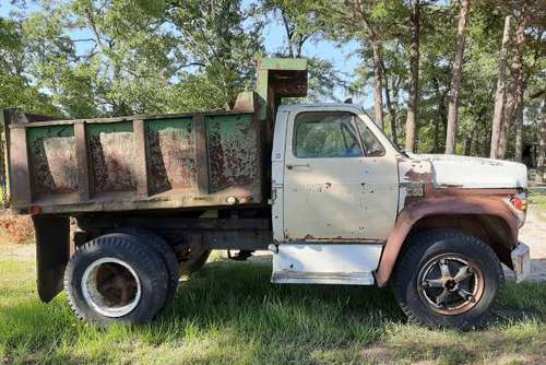 Dump truck working bed for sale in Groesbeck, TX