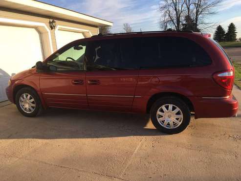 Chrysler Town & Country for sale in Hope, ND