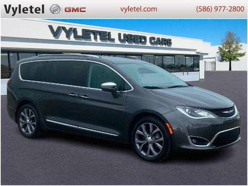 2019 Chrysler Pacifica Limited FWD for sale in Sterling Heights, MI