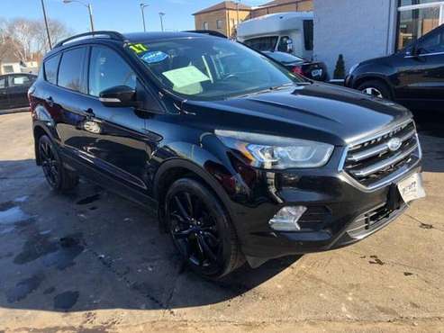 2017 Ford Escape Titanium AWD Carfax One Owner! Like New! - cars for sale in milwaukee, WI