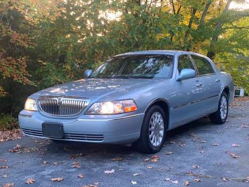 2006 Lincoln Towncar for sale in Millville, MA