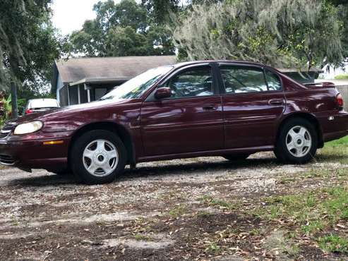 Chevy Malibu*ONE OWNER ! *LOW MILES!* Cold Air for sale in Lakeland, FL