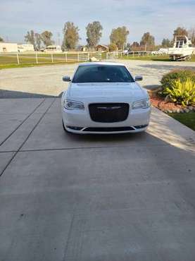 2015 Chrysler 300C Platinum Edition for sale in Ivanhoe, CA