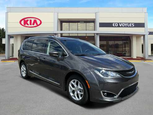 2018 Chrysler Pacifica Touring L Plus FWD for sale in SMYRNA, GA