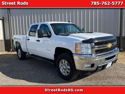2011 Chevrolet Silverado 2500HD LT Crew Cab 4WD - - by for sale in Junction City, KS