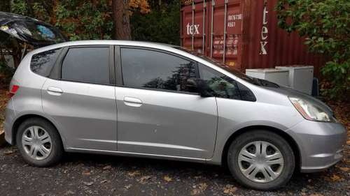 2011 Honda Fit - cars & trucks - by owner - vehicle automotive sale for sale in Williams, OR