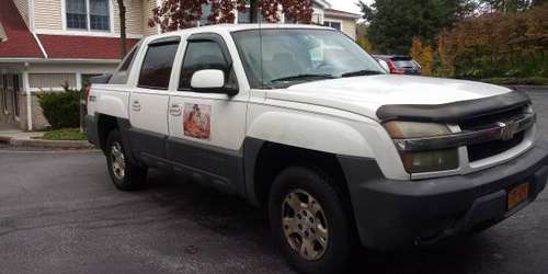 2003 CHEVY AVALANCHE 1500 - cars & trucks - by owner - vehicle... for sale in Lake Peekskill, NY