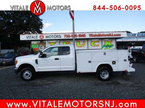 2017 Ford Super Duty F-350 DRW SUPER CAB 4X4 DRW UTILITY BODY TRUCK for sale in South Amboy, NY