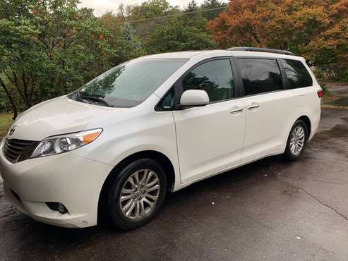 2015 Toyota Sienna XLE for sale in Danville, PA