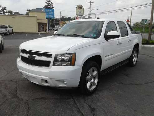 2008 Chevy Avalanche LT 4x4 - - by dealer - vehicle for sale in Bausman, PA