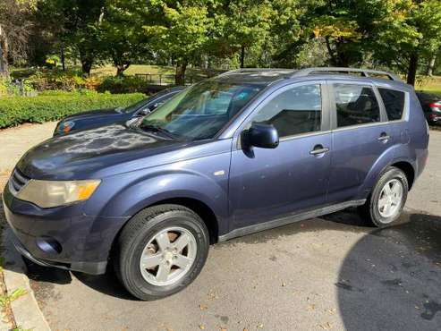 2007 Mitsubishi Outlander ES/Only 103k Miles/Price Negotiable!! for sale in Jamaica Plain, MA